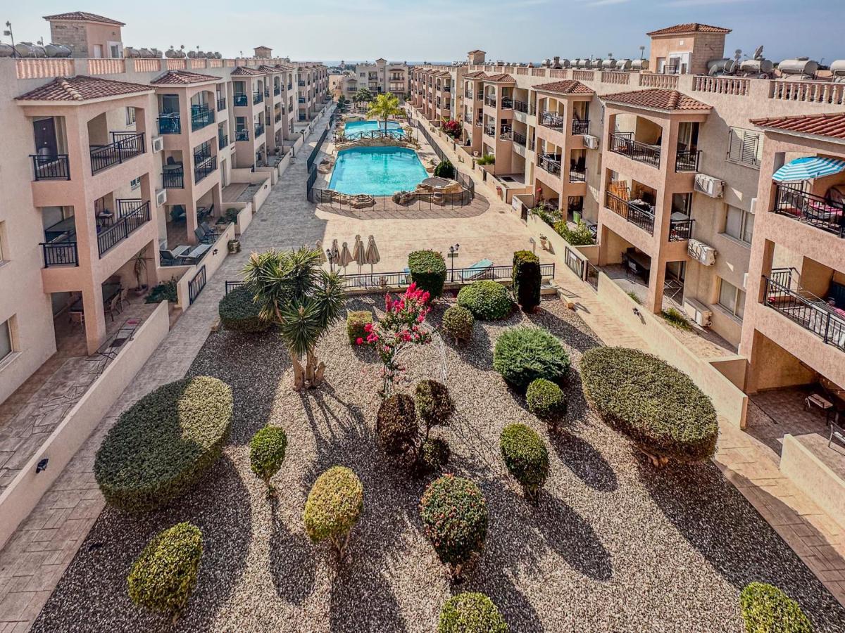 Апартаменти Royal Seacrest Crown-Jewel, 2B, Pools, Sea, Center Пафос Екстер'єр фото