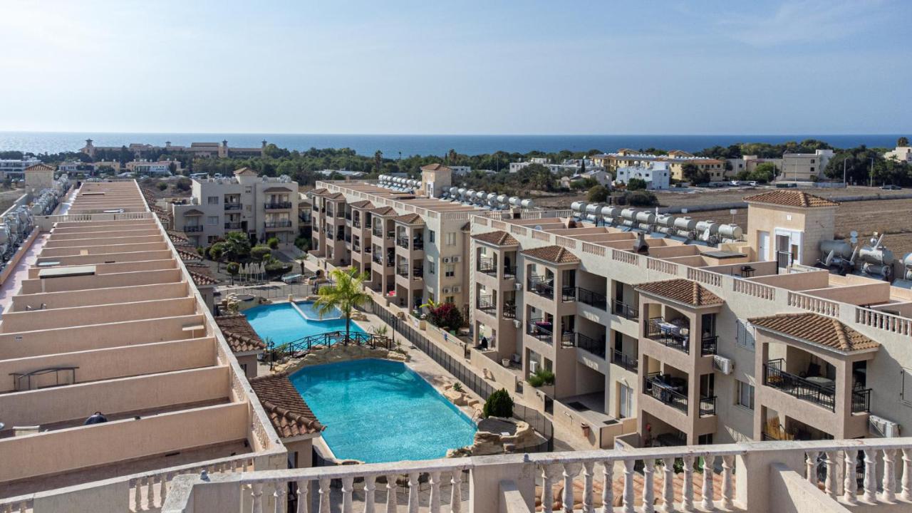 Апартаменти Royal Seacrest Crown-Jewel, 2B, Pools, Sea, Center Пафос Екстер'єр фото